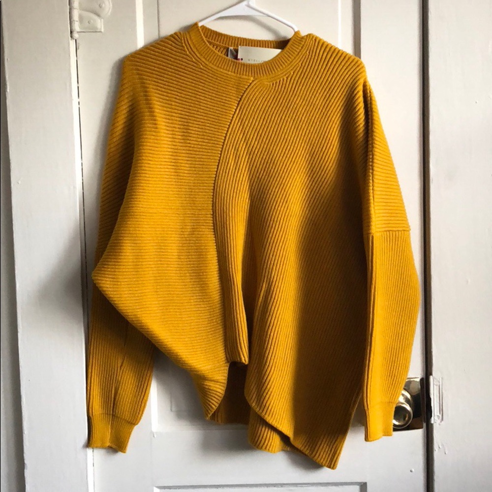 Mustard yellow jumper sweater knit